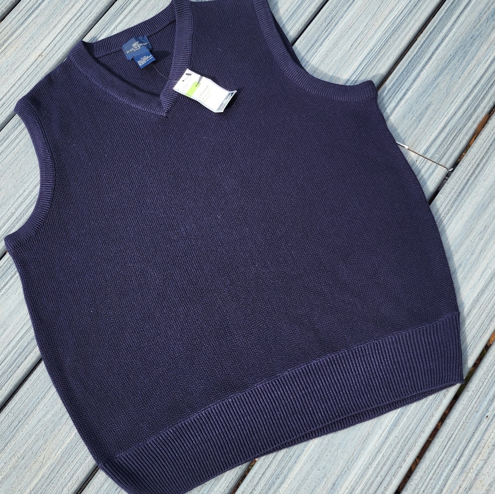 NWT M Navy Lightweight sweater Vest